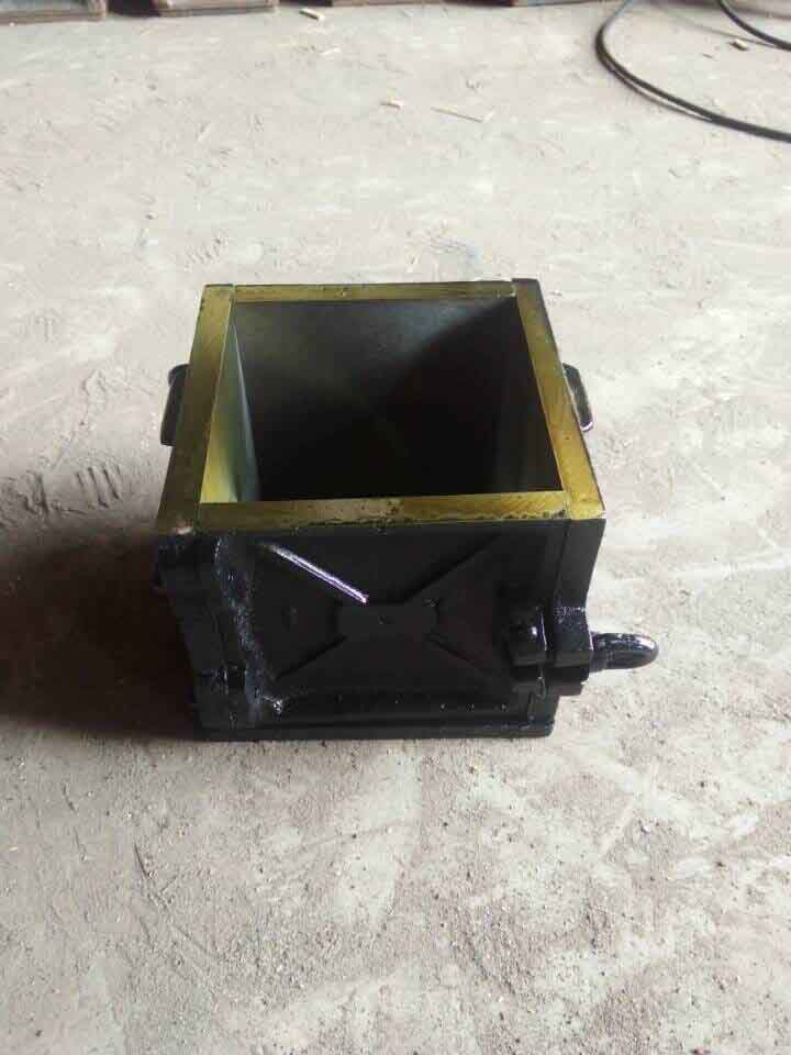 Concrete-Cube-Mould-Cast-iron-Material--Best-Price