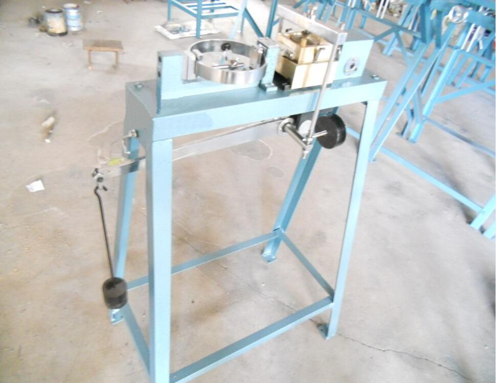 Motorized-Strain-Controlled-Shear-Apparatus-Good-Quality